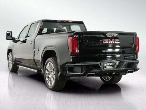 Used 2022 GMC Sierra 1500 Denali w/ Denali Premium Package AWD/4WD image 3