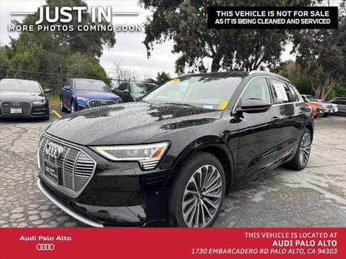 Used 2019 Audi e-tron Prestige w/ Prestige Package AWD/4WD image 1