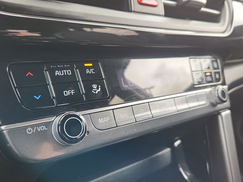 Used 2024 Kia Seltos S image 23