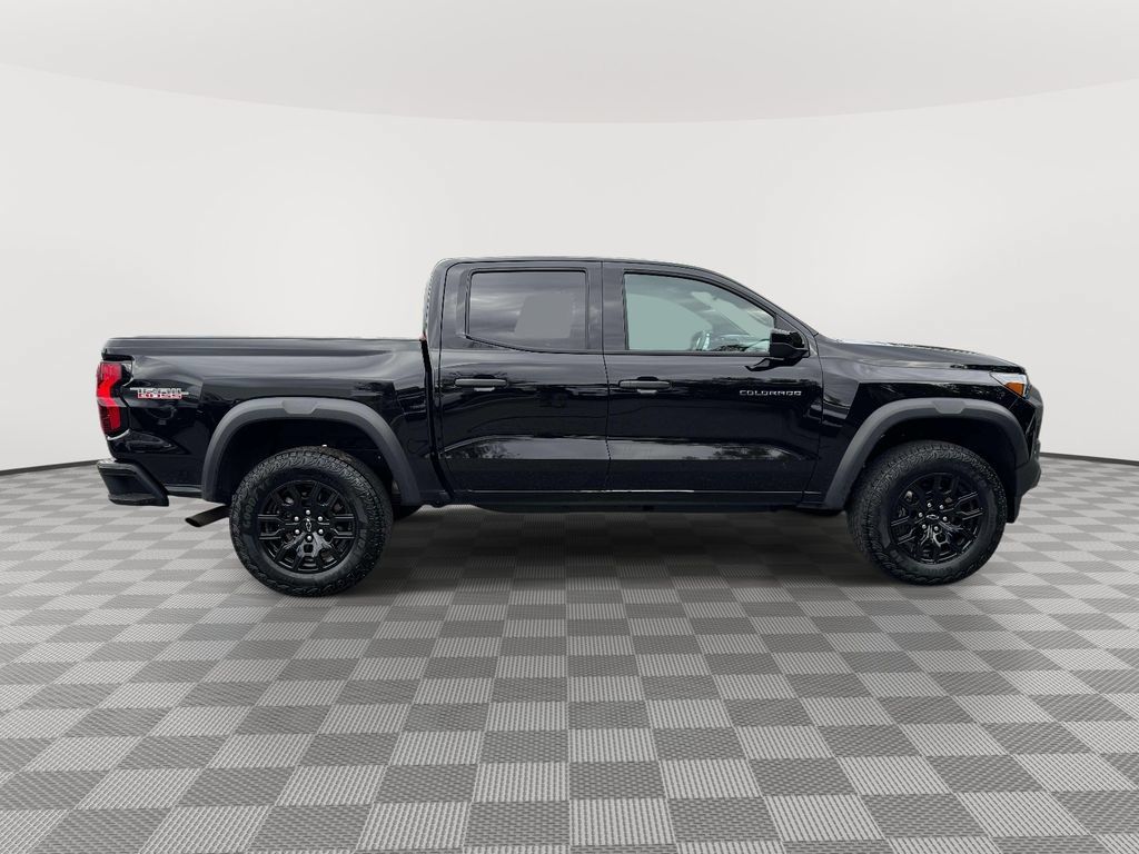 Used 2026 Chevrolet Colorado Trail Boss AWD/4WD image 8