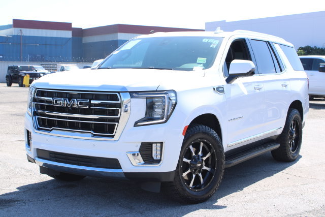 Used 2022 GMC Yukon SLT w/ SLT Premium Package RWD image 11