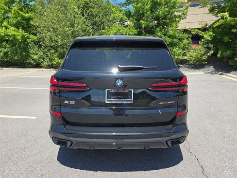 New 2026 BMW X5 xDrive50e w/ M Sport Package AWD/4WD image 4