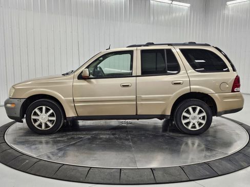 Used 2004 Buick Rainier CXL image 27