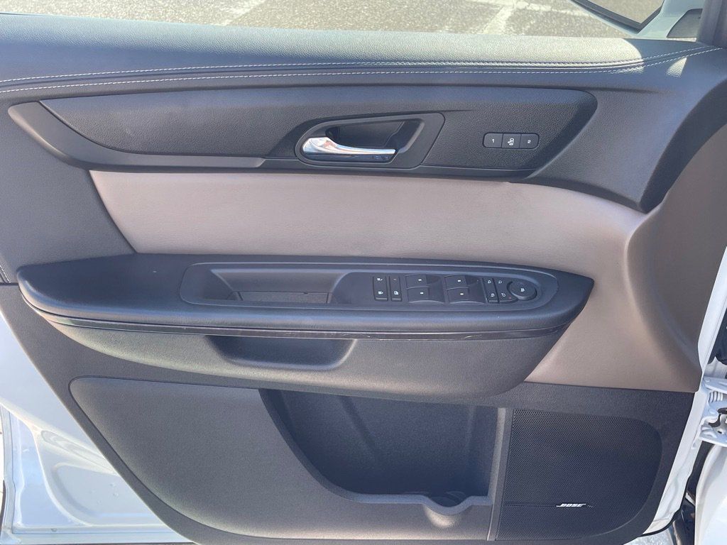 Used 2017 GMC Acadia Limited SLT FWD image 24
