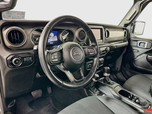 Used 2021 Jeep Wrangler Unlimited Sport AWD/4WD image 12