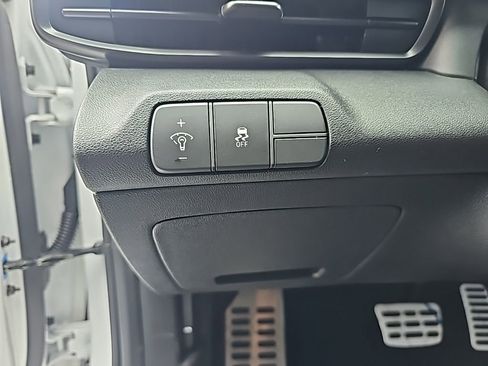 New 2026 Hyundai Elantra Sport FWD image 15