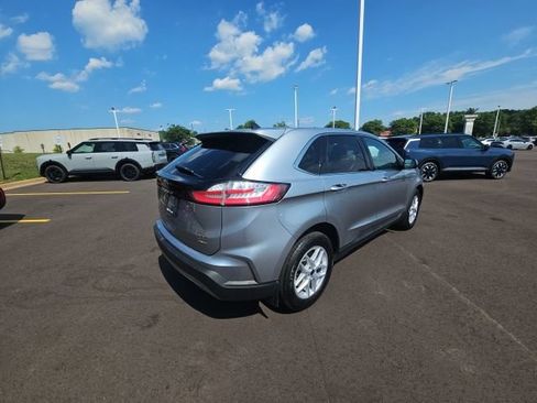 Used 2024 Ford Edge SEL w/ Convenience Package AWD/4WD image 8