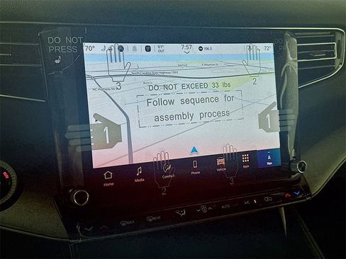 New 2025 Jeep Wagoneer L Series II image 15