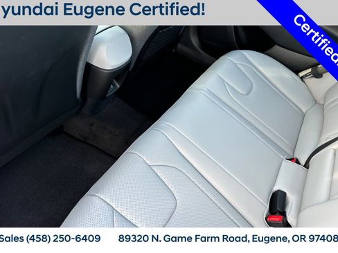 Used 2025 Hyundai Elantra Limited image 16