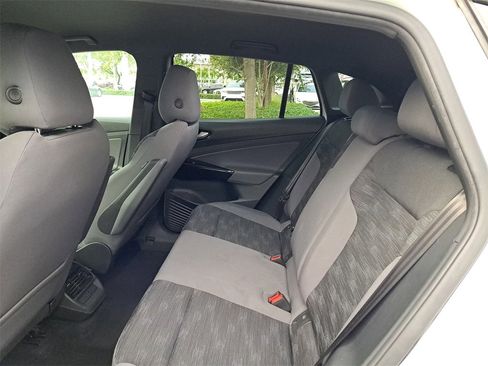 Certified 2021 Volkswagen ID.4 Pro w/ ID.4 Protection Package image 8