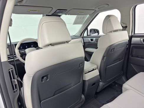 Used 2024 Hyundai Santa Fe SEL image 32