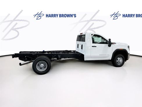New 2026 GMC Sierra 3500 Pro w/ Convenience Package AWD/4WD image 25