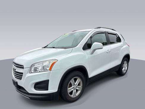 Used 2016 Chevrolet Trax LT w/ LT Convenience Package FWD image 6