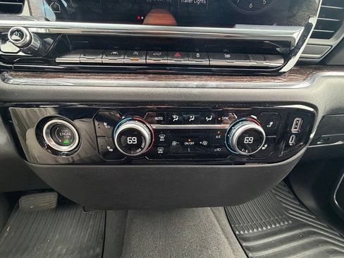 Used 2023 GMC Sierra 1500 Elevation AWD/4WD image 37