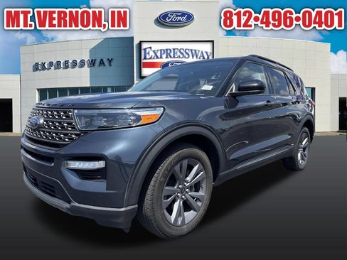 Used 2024 Ford Explorer XLT w/ Equipment Group 202A AWD/4WD image 10