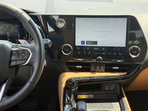 Used 2024 Lexus NX 250 FWD image 23