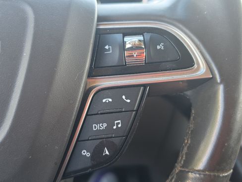 Used 2020 Lincoln Nautilus Reserve FWD image 14