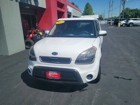 Used 2012 Kia Soul + w/ Audio Pkg FWD image 7