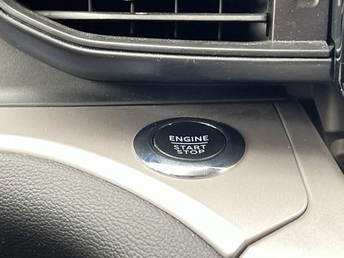 Certified 2024 Ford Explorer XLT AWD/4WD image 30