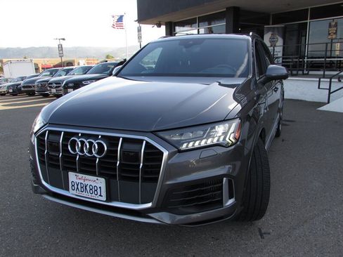 Used 2021 Audi Q7 3.0T Prestige w/ Prestige Package AWD/4WD image 3