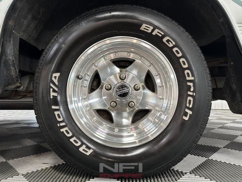 Used 1992 Chevrolet G20 RWD image 22