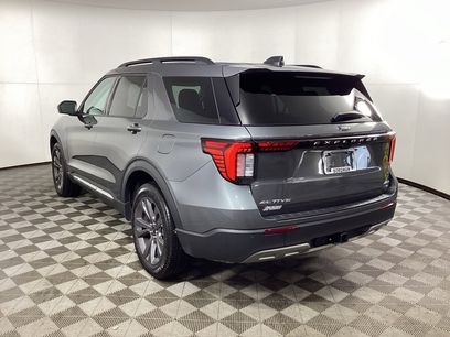 Used 2025 Ford Explorer Active w/ Active Comfort Package