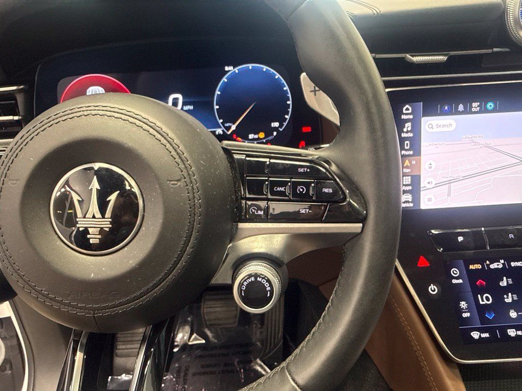 Used 2023 Maserati Grecale GT AWD/4WD image 24