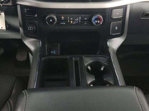 Used 2022 Ford F150 XLT image 24