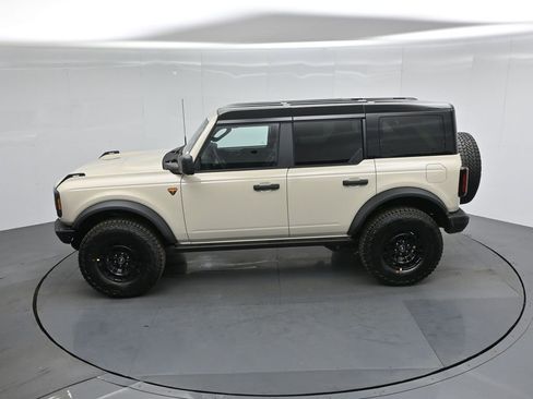 New 2026 Ford Bronco Badlands image 41