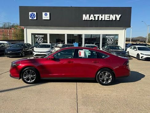 Used 2024 Honda Accord EX image 2