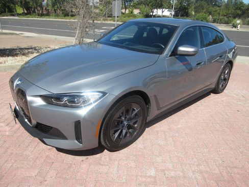 Used 2024 BMW i4 eDrive35 w/ Premium Package RWD image 79