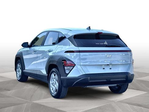 Used 2025 Hyundai Kona SE FWD image 6