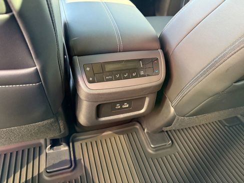 New 2025 Nissan Pathfinder SL image 22