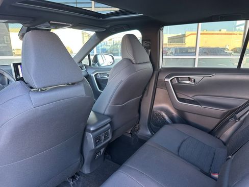 Used 2024 Toyota RAV4 SE w/ Convenience Package image 32