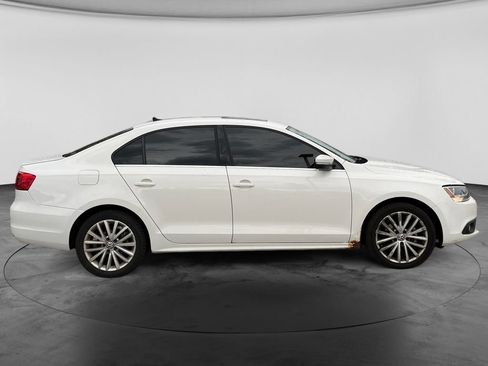 Used 2013 Volkswagen Jetta SEL FWD image 11