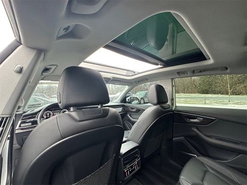 Used 2023 Audi Q8 Premium Plus w/ Premium Plus Package image 28