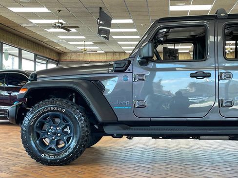 Used 2023 Jeep Wrangler Unlimited w/ Cold Weather Group AWD/4WD image 6