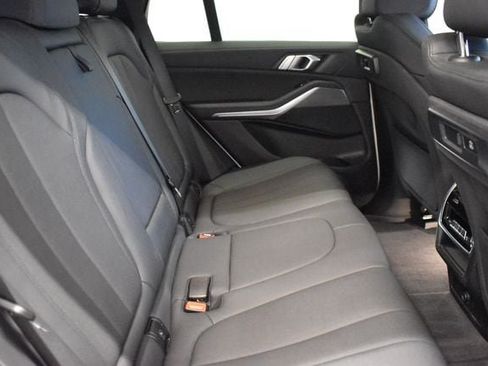 Used 2019 BMW X5 xDrive40i w/ Convenience Package AWD/4WD image 17