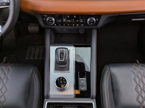 Used 2022 Mitsubishi Outlander SEL image 22