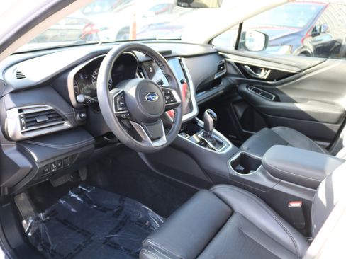 Used 2020 Subaru Outback Limited image 18