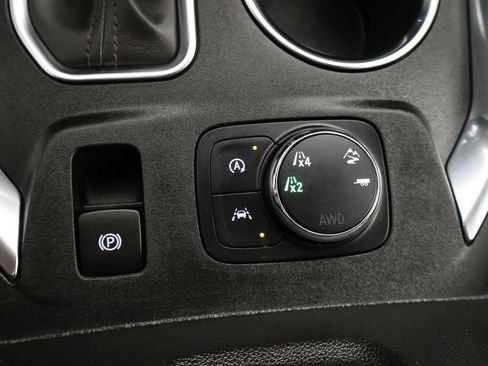 Used 2024 Chevrolet Traverse High Country w/ LPO, Cargo Package AWD/4WD image 59