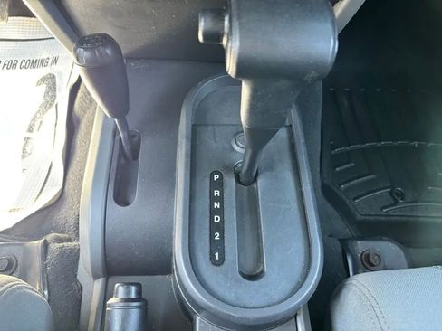 Used 2007 Jeep Wrangler Sahara w/ Trailer Tow Group AWD/4WD image 15