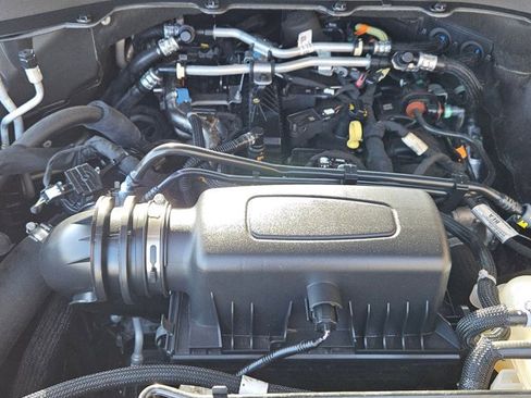 Used 2024 Ford Explorer XLT w/ Equipment Group 202A image 34