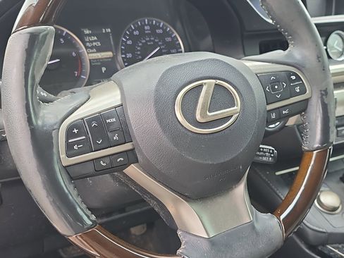 Used 2016 Lexus ES 350 w/ Premium Package w/Wood Trim image 12