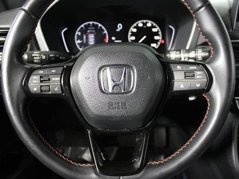 Used 2023 Honda Pilot Sport image 14