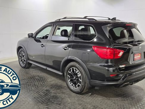 Used 2019 Nissan Pathfinder SL AWD/4WD image 5