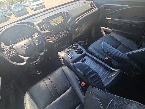 Certified 2023 Honda Passport TrailSport image 23