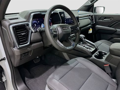 New 2026 GMC Canyon Elevation w/ Convenience Package image 9