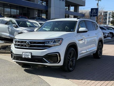 Used 2021 Volkswagen Atlas SE image 3