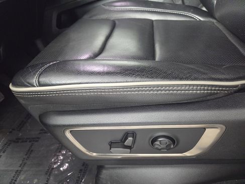 Used 2021 RAM 1500 Limited w/ Body Color Bumper Group AWD/4WD image 12